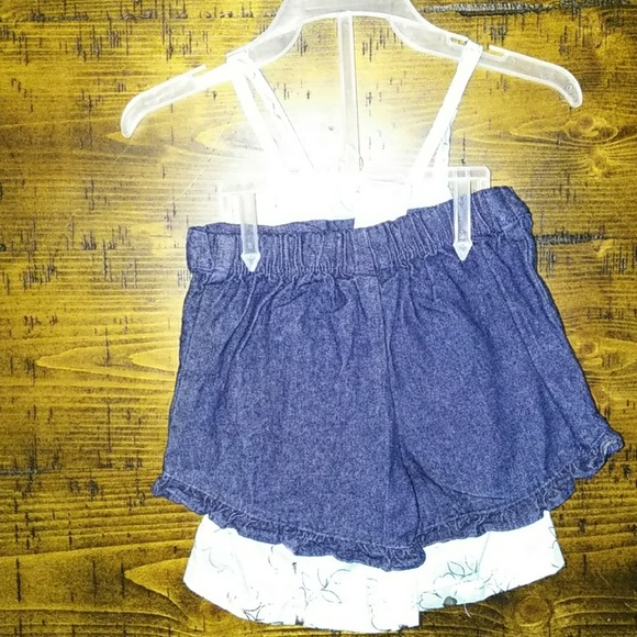 Outfit - Picture 2 of 3